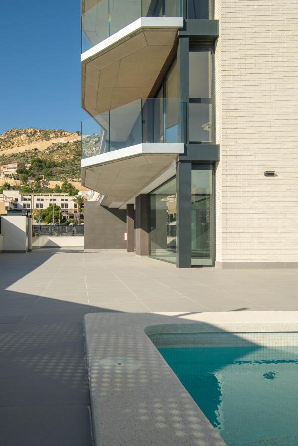 Modern Sea Front Jacuzzi Blue Sky Apartment อาลิกันเต ภายนอก รูปภาพ